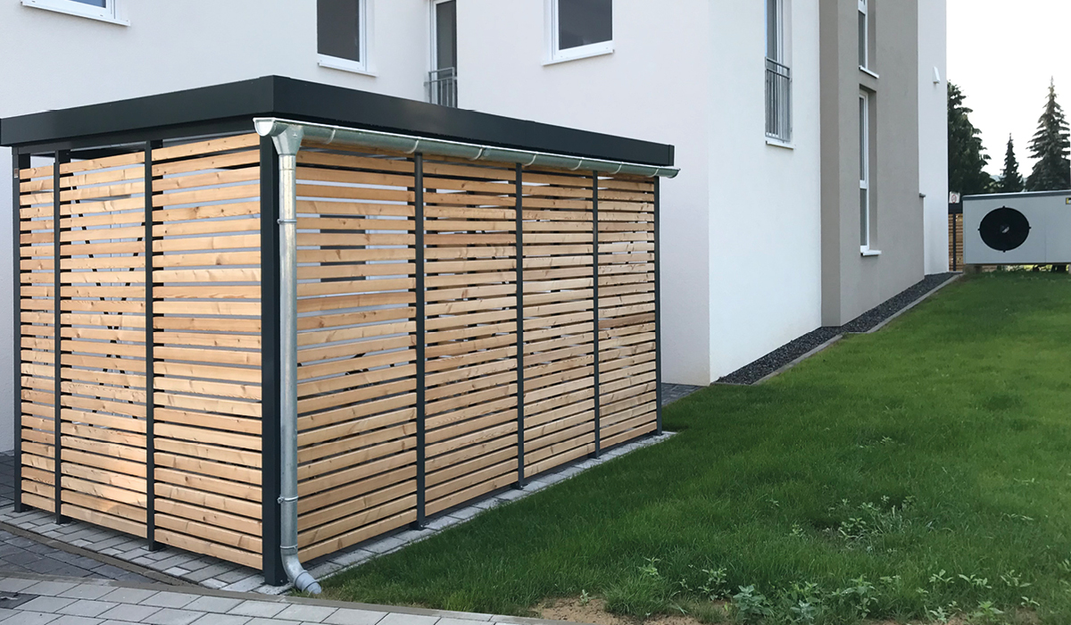 <h5>Einhausung aus Holz</h5>