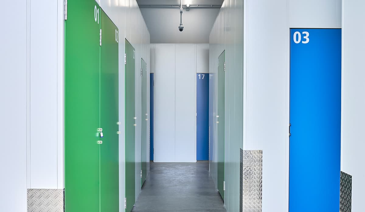 Self Storage grün blau